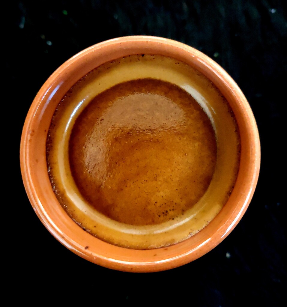 Ceramic_espressocup_contrast